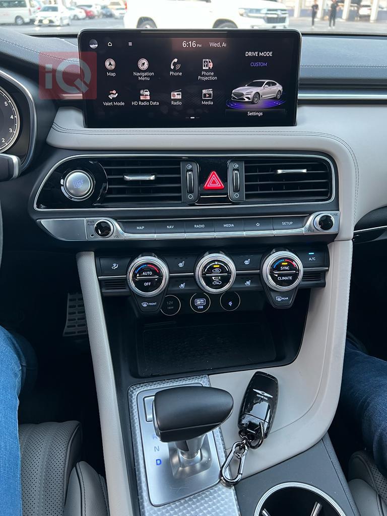 Genesis G70